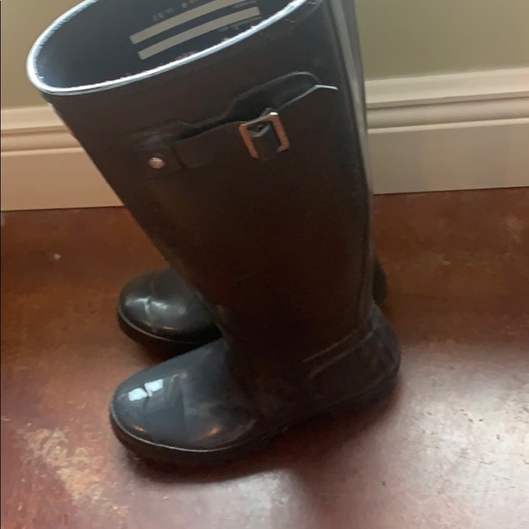 Barley worn hunter rain boots - Picture 7 of 8